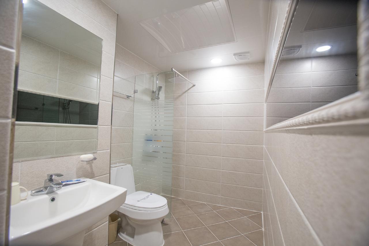 Major Hotel 2 Чеджудо Номер фото